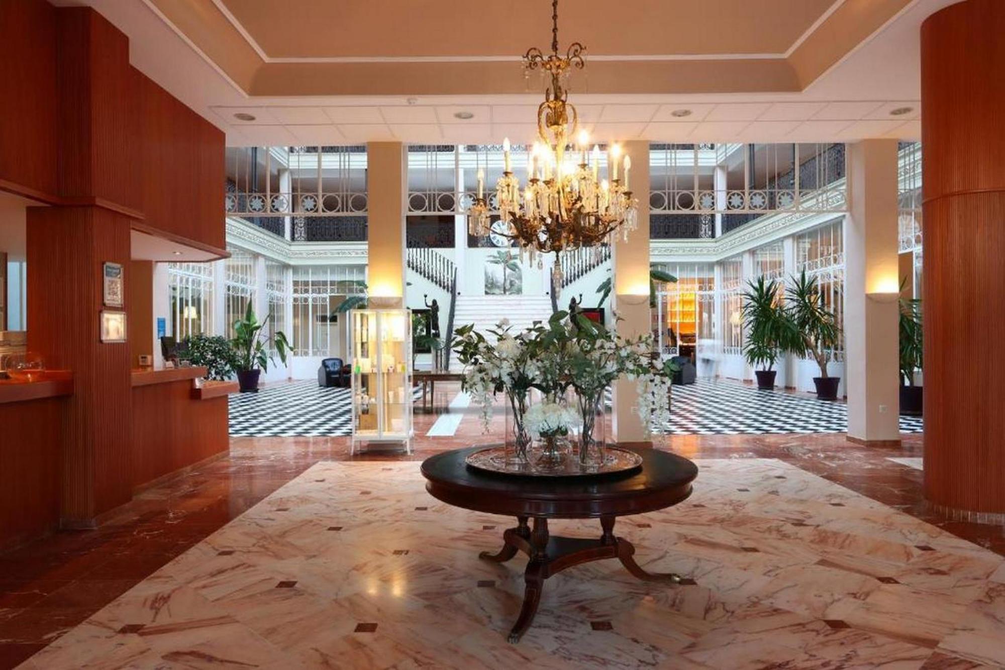Gran Hotel Aqualange - Balneario De Alange Esterno foto
